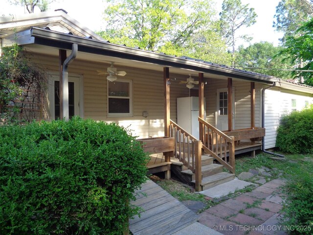 177 Lakeaire Dr, Eufaula, OK 74432 - view of front of property featuring ceiling fan