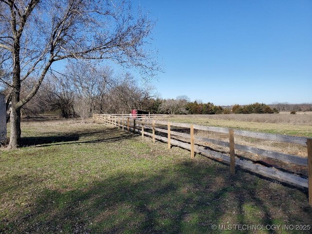 824 W Houston St, Okemah, OK 74859 - view of yard featuring a view of rural / pastoral area