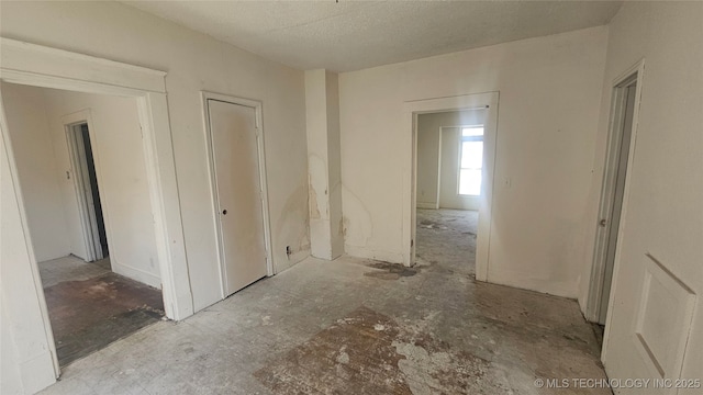 327 N G St, Muskogee, OK 74403 - view of spare room