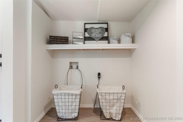 12415 N 75th E Ave, Collinsville, OK 74021 - laundry room featuring hookup for a washing machine and wood finished floors