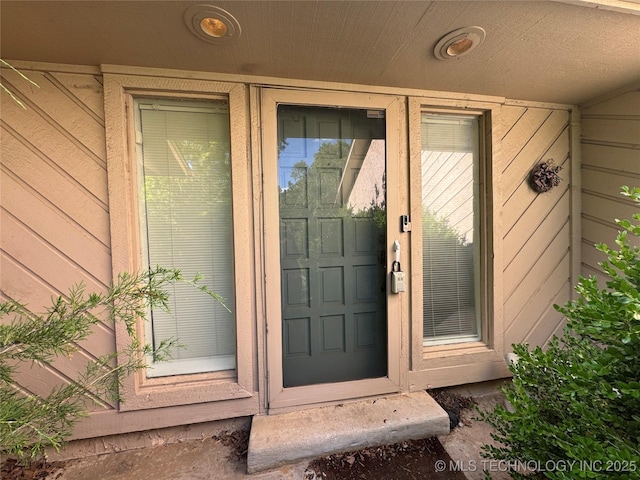 view of entrance to property