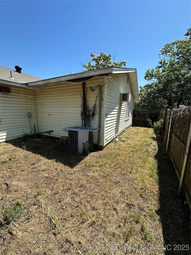 417 E SE, Ardmore, OK 73401 - view of side of home with cooling unit