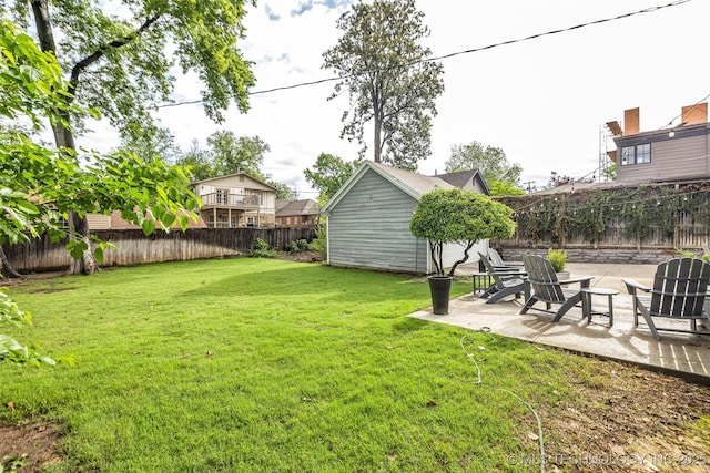 view of yard featuring a patio and a fenced backyard