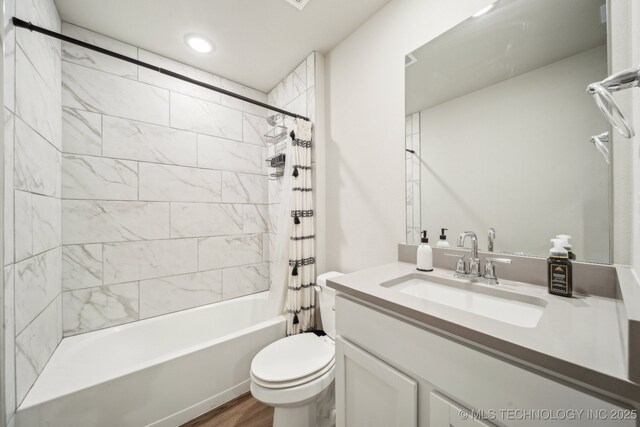 4218 W Village Park Dr, Skiatook, OK 74070 - full bath featuring recessed lighting, shower / bath combo with shower curtain, toilet, vanity, and wood finished floors