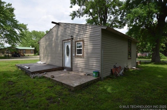 view of outbuilding