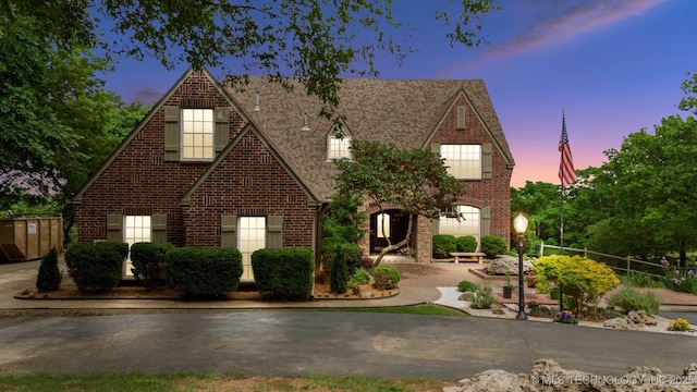view of front facade with brick siding
