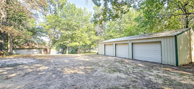 view of detached garage