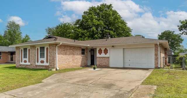 1117 W Chambers Ct, Claremore, OK 74017 - single story home featuring a front yard, a garage, brick siding, and driveway