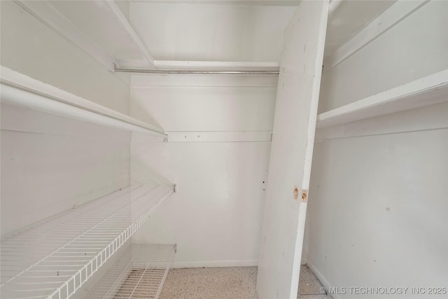 1022 W E St, Jenks, OK 74037 - view of spacious closet