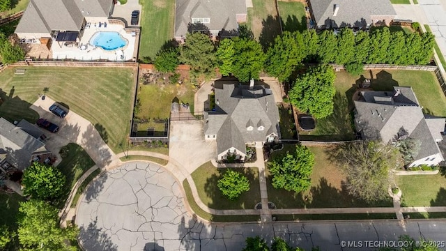 6811 S Sycamore Pl, Broken Arrow, OK 74011 - aerial view of residential area featuring a pool area