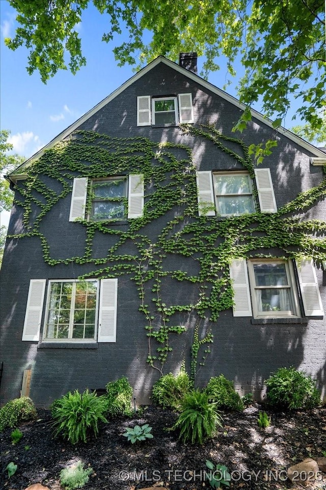 view of side of property