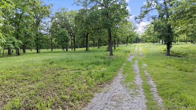 E 304 Road, Grove, OK 74344