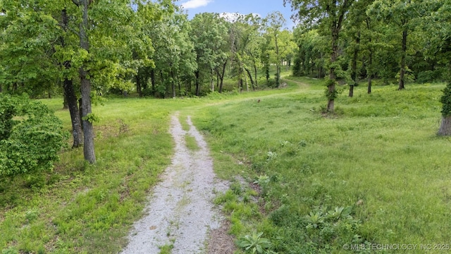 E 304 Road, Grove, OK 74344
