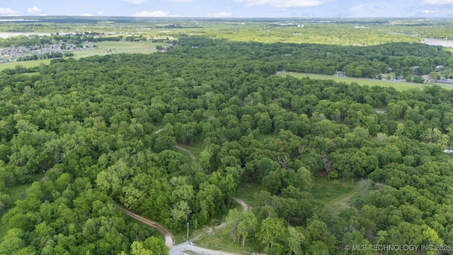 E 304 Road, Grove, OK 74344