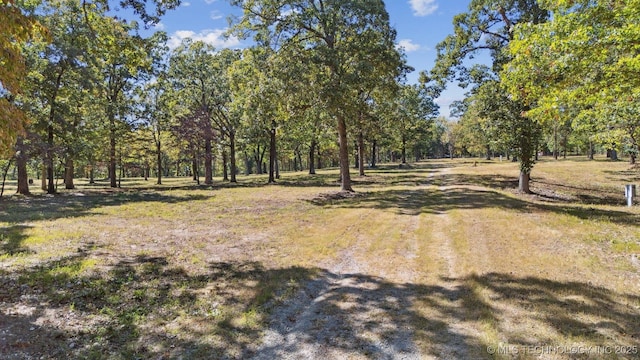 E 304 Road, Grove, OK 74344