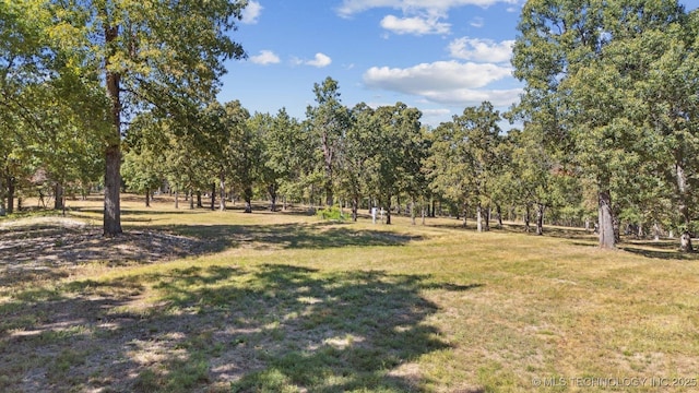 E 304 Road, Grove, OK 74344