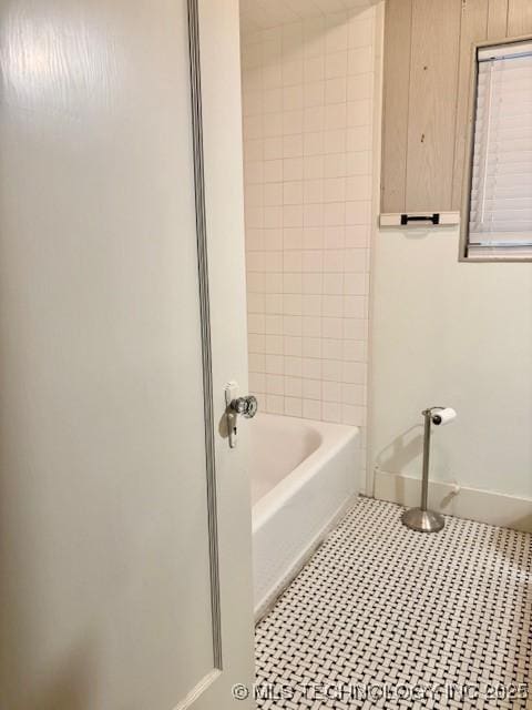 view of full bath