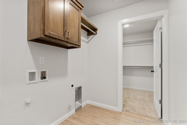 laundry room with washer hookup, hookup for an electric dryer, light wood-style floors, baseboards, and hookup for a gas dryer