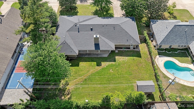 4031 S Birmingham Ave, Tulsa, OK 74105 - aerial view of property and surrounding area featuring a pool area