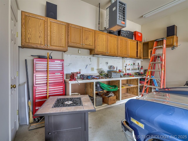 garage featuring a heating unit