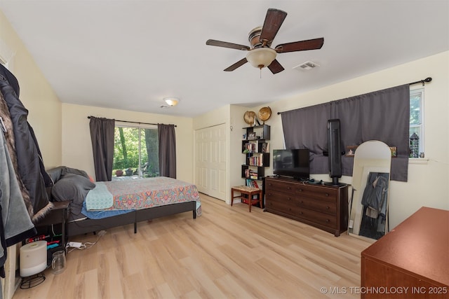 1014 SE 3rd St, Wagoner, OK 74467 - bedroom featuring light wood-style floors and a ceiling fan