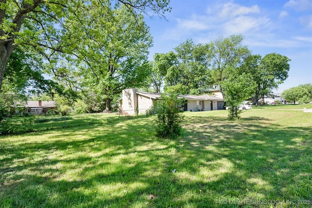 1014 SE 3rd St, Wagoner, OK 74467 - view of yard