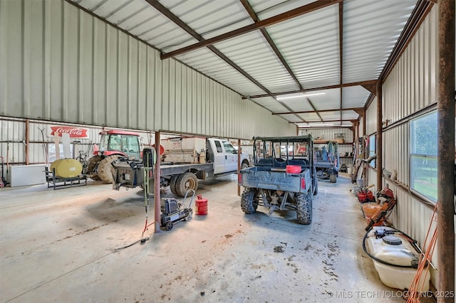 17983 Nuttin Ln, Madill, OK 73446 - garage featuring metal wall