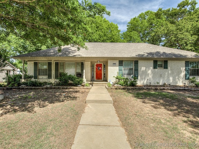 406 Fairway Dr, Broken Arrow, OK 74011 - ranch-style home with brick siding, a porch, and roof with shingles