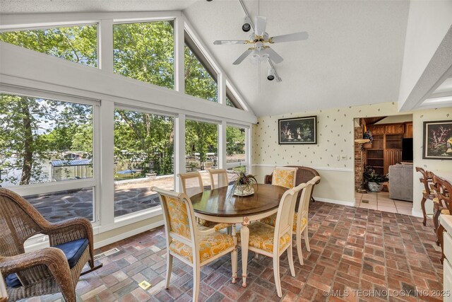 3112 Shore Dr, Grove, OK 74344 - sunroom with plenty of natural light and lofted ceiling