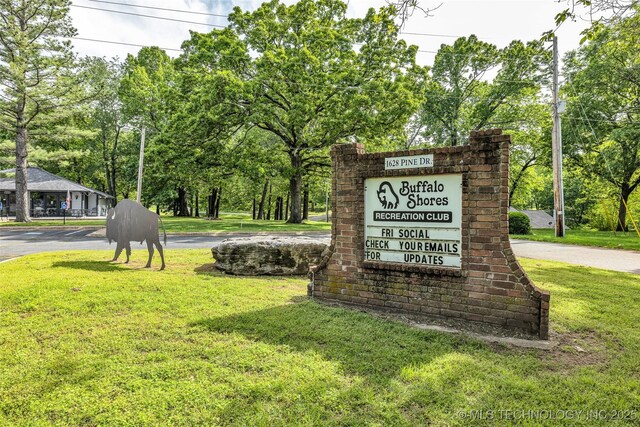 3112 Shore Dr, Grove, OK 74344 - community / neighborhood sign with a yard