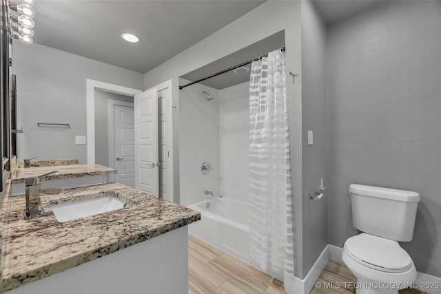 3130 E 47th St, Tulsa, OK 74105 - full bath with shower / bath combination with curtain, toilet, vanity, baseboards, and wood finished floors