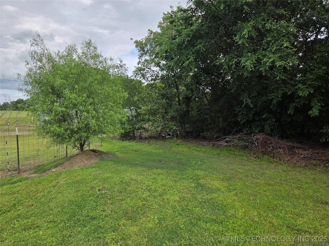 35530 W 261st St, Bristow, OK 74010 - view of yard