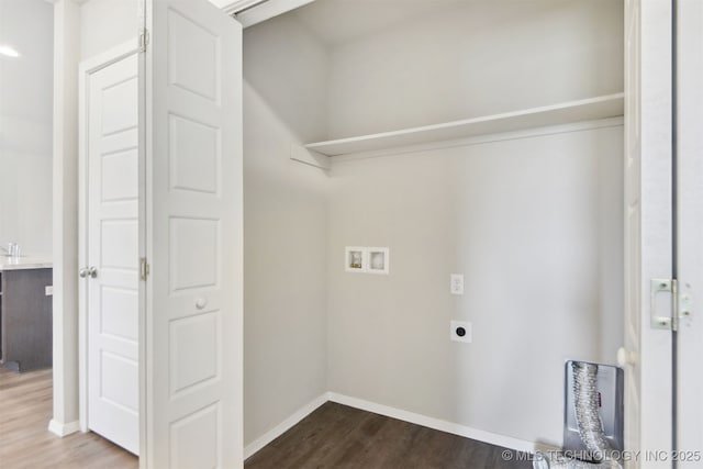7535 E 158th St S, Bixby, OK 74008 - clothes washing area with electric dryer hookup, dark wood-style floors, hookup for a washing machine, and baseboards