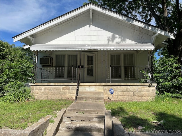 view of front of house featuring a porch