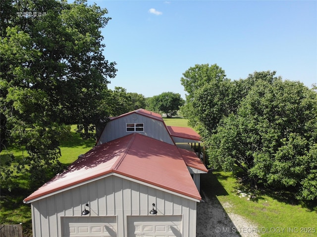 401051 W 2480th Rd, Bartlesville, OK 74006 - view of outbuilding featuring view of wooded area