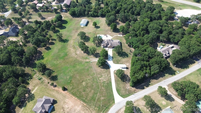 aerial view of property and surrounding area