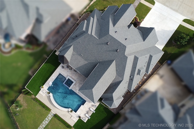 bird's eye view of a pool