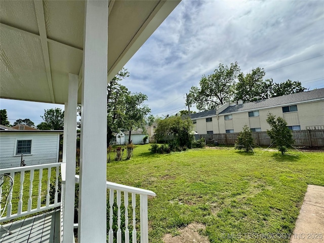 3922 S Norfolk Ave, Tulsa, OK 74105 - view of yard with covered porch