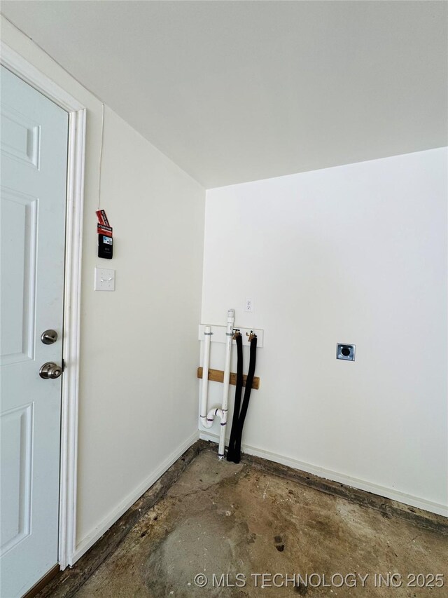 3922 S Norfolk Ave, Tulsa, OK 74105 - laundry area featuring baseboards and hookup for an electric dryer
