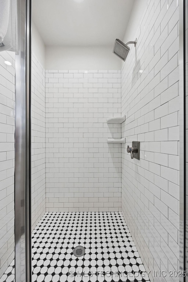 43 Center Ln S, Carlton Landing, OK 74432 - full bathroom with a stall shower