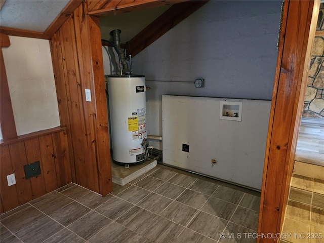 1435 E Oak St, Cushing, OK 74023 - utilities featuring gas water heater