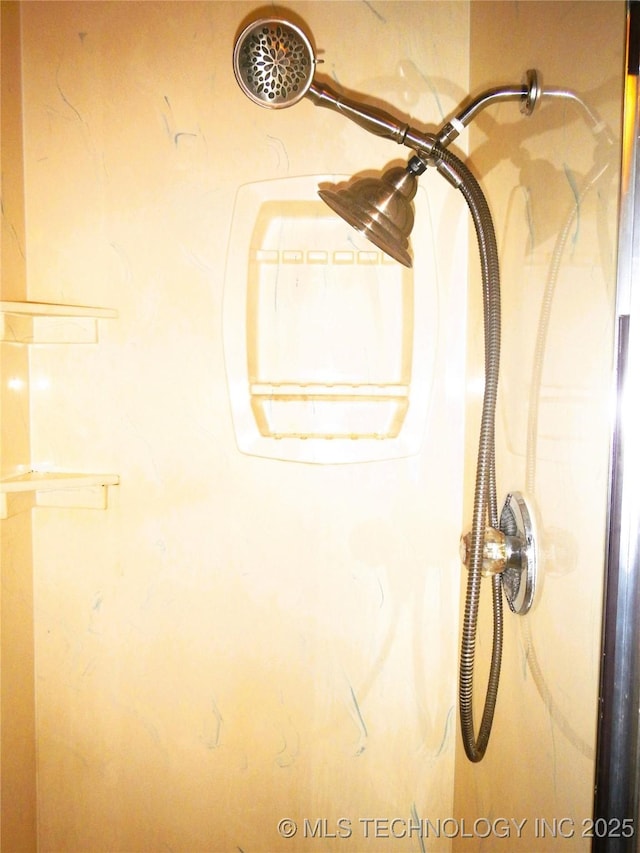 110 W 8th St, So Coffeyville, OK 74072 - bathroom view of a shower