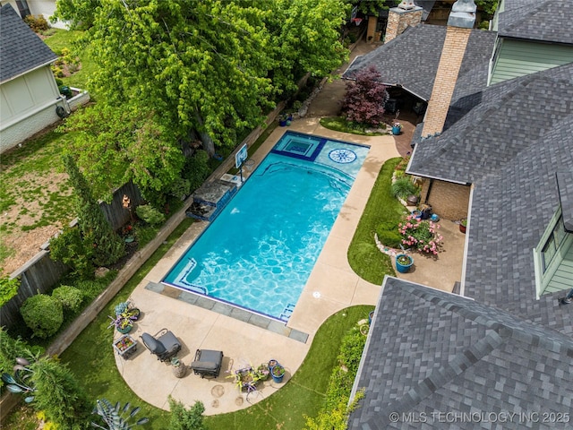 4728 S Atlanta Pl, Tulsa, OK 74105 - view of swimming pool featuring a patio area, a fenced backyard, and an in-ground hot tub