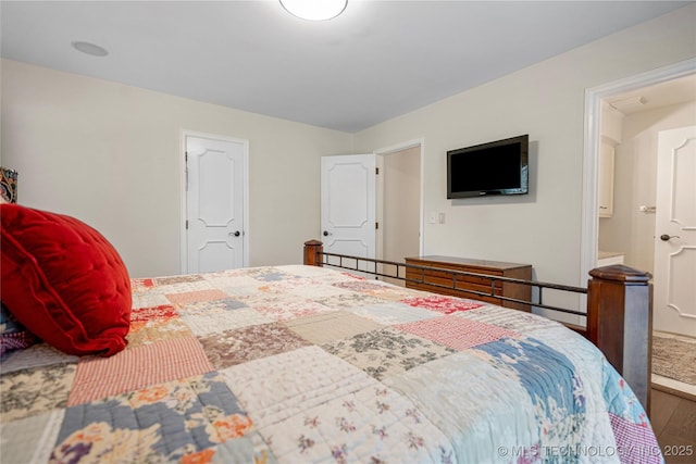 4728 S Atlanta Pl, Tulsa, OK 74105 - bedroom featuring wood finished floors