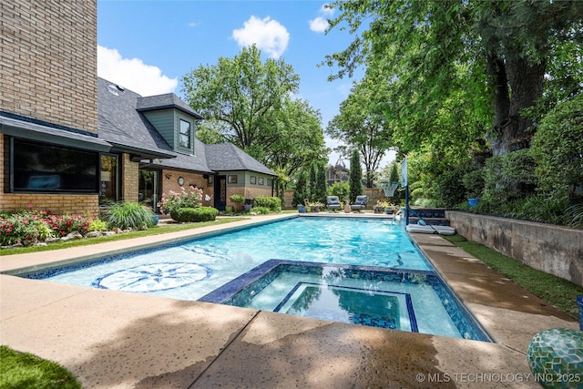 4728 S Atlanta Pl, Tulsa, OK 74105 - view of pool featuring a pool with connected hot tub