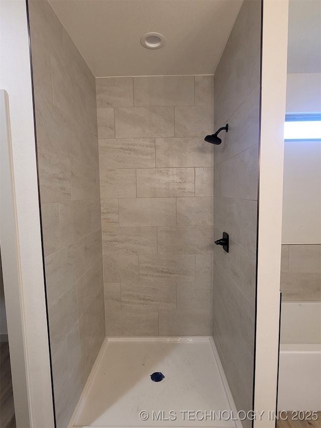 14474 N 50th W Ave, Skiatook, OK 74070 - full bathroom with tiled shower