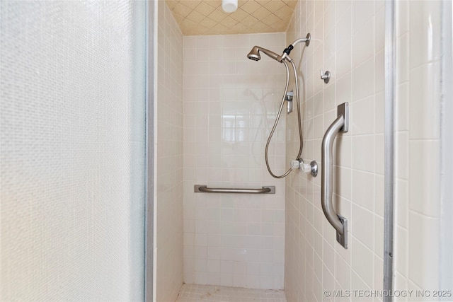 5854 E 46th Pl, Tulsa, OK 74135 - bathroom with a shower stall