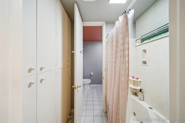 3219 S Birmingham Ave, Tulsa, OK 74105 - full bathroom featuring tile patterned floors and toilet
