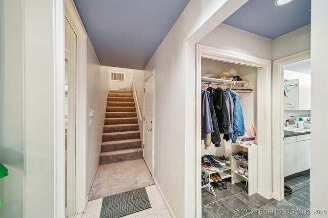 3219 S Birmingham Ave, Tulsa, OK 74105 - view of stairs