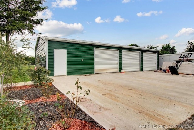 10627 Old Willis, Kingston, OK 73439 - view of detached garage